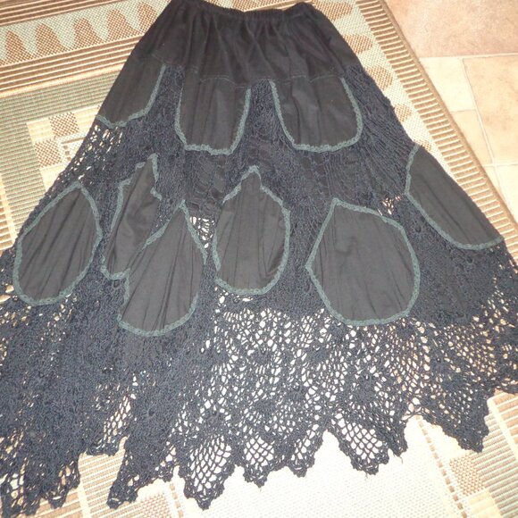 Karen Kane Boho Peasant Crocheted Maxi Skirt M Black Elastic Waist - Picture 10 of 14